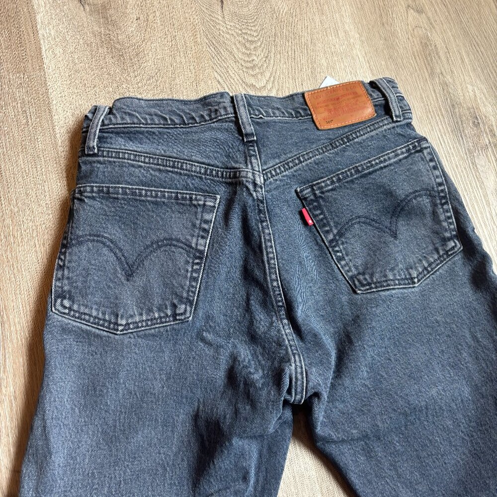 Levi's Women's 501 Original Mid Rise Straight Leg Jeans Dark Blue size 27x28 - Picture 7 of 13